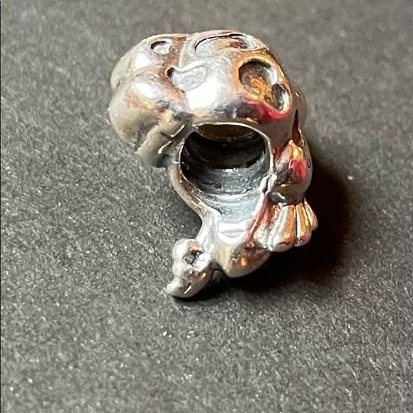 Chamilia yoga frog charm - Picture 3 of 5